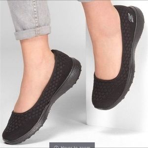 Skechers Microburst One up Fashion Sneaker Size 8.5